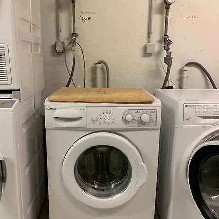 Zentrale Ferienwohnung 아파트